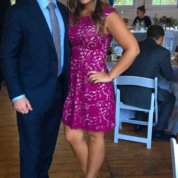 Vince Camuto lace overlay dress - Picture 3 of 5